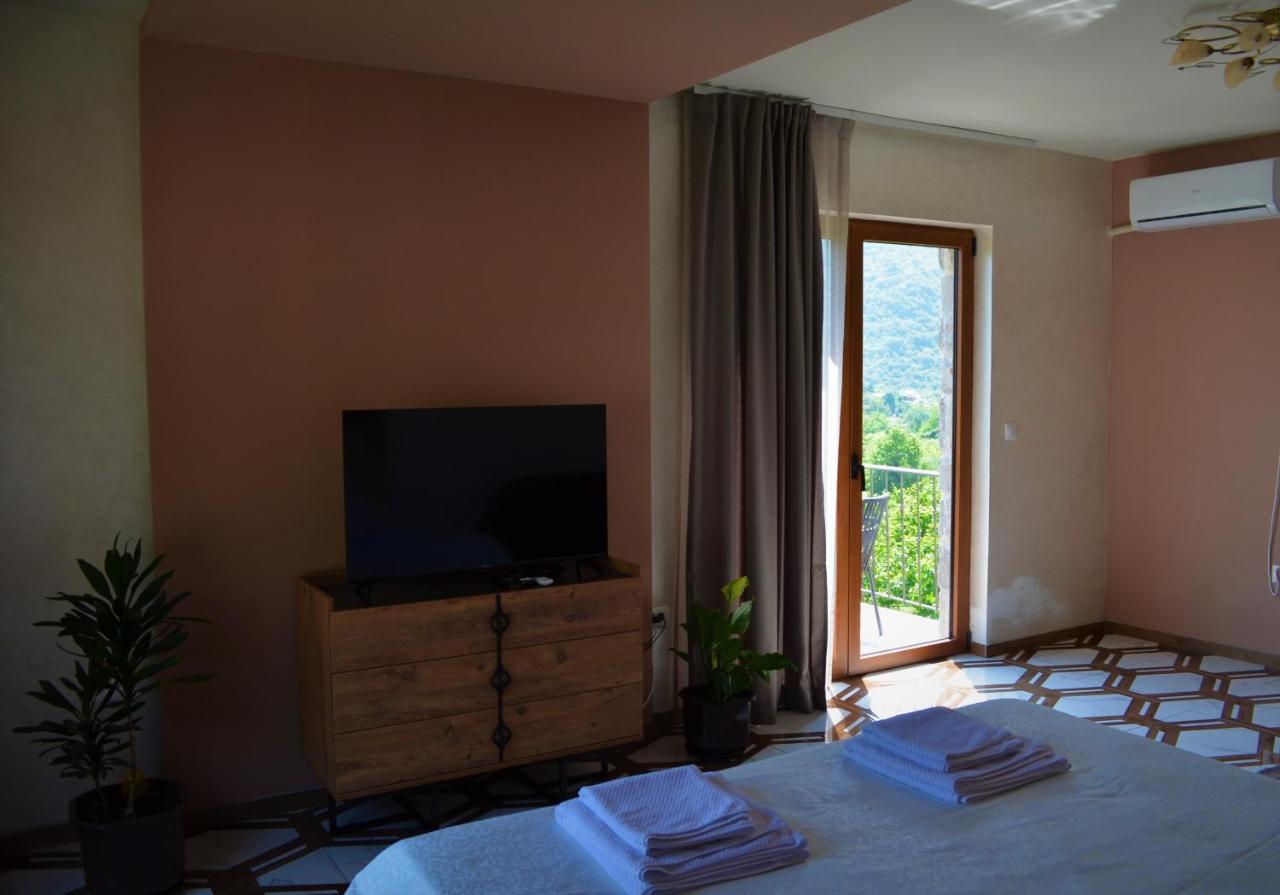 Markovic Winery And Estate Apartments Cetinje Ngoại thất bức ảnh