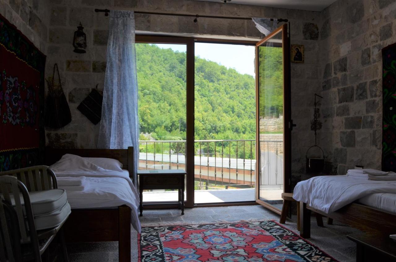 Markovic Winery And Estate Apartments Cetinje Ngoại thất bức ảnh