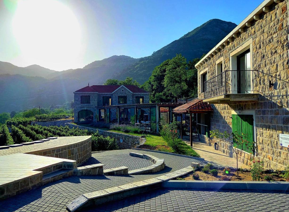 Markovic Winery And Estate Apartments Cetinje Ngoại thất bức ảnh