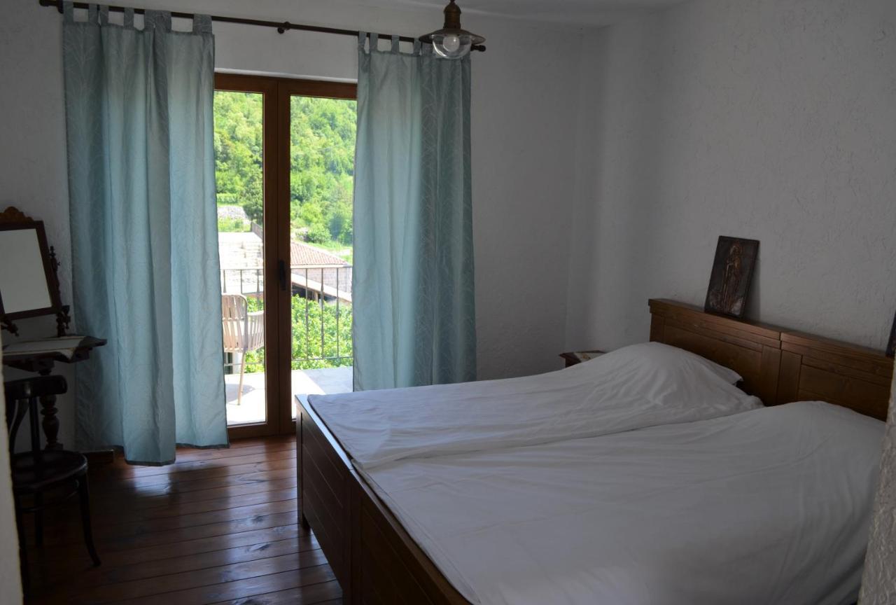 Markovic Winery And Estate Apartments Cetinje Ngoại thất bức ảnh
