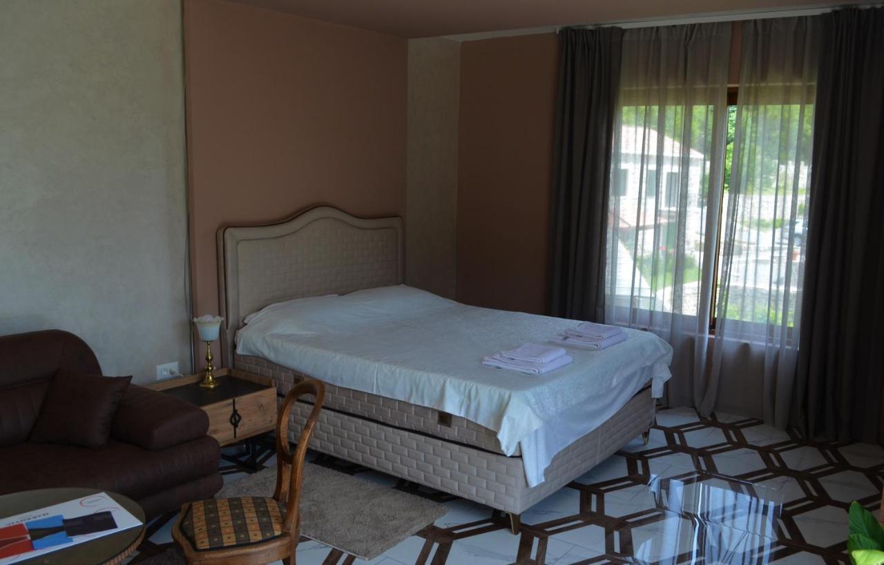 Markovic Winery And Estate Apartments Cetinje Ngoại thất bức ảnh